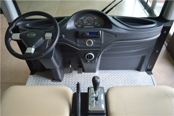 17座電動觀光車-駕駛室圖